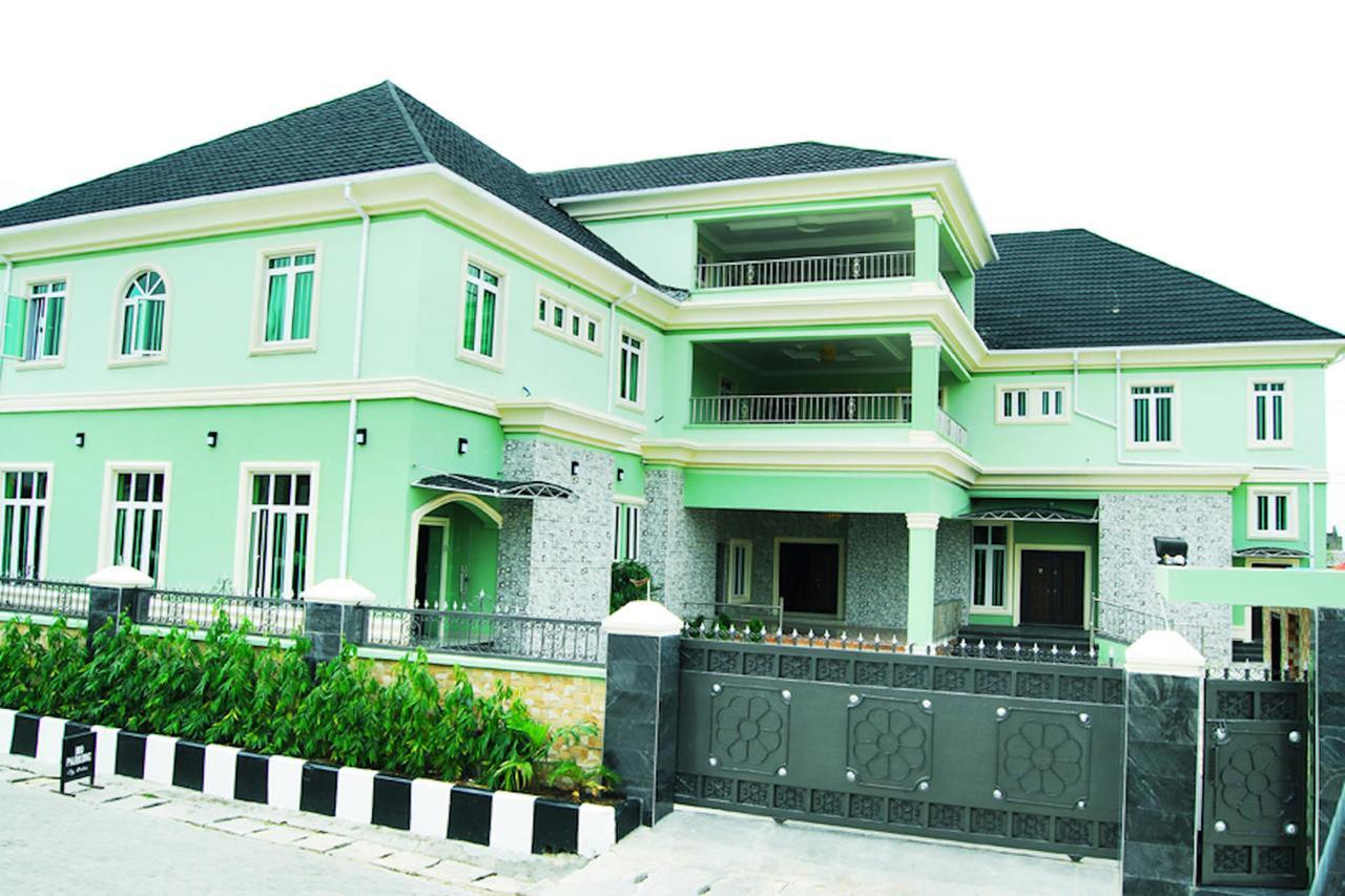 โรงแรมไมล์สโตน Ogombo ภายนอก รูปภาพ